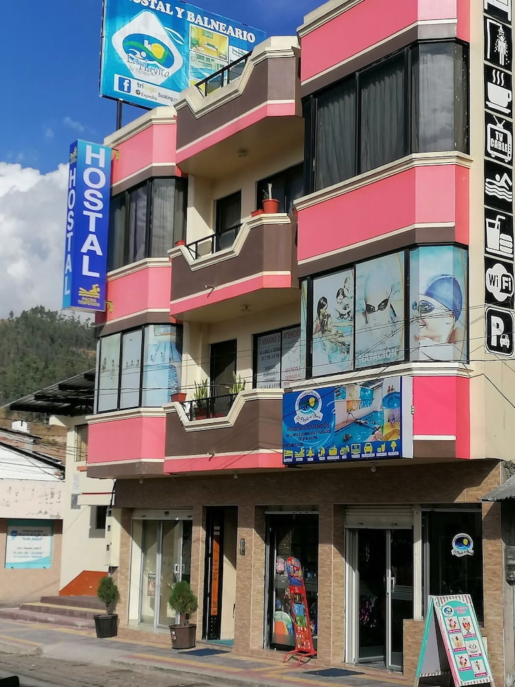 Hostal y Complejo recreacional La Playita de Monse