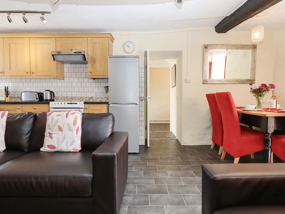 Waytown Cottage