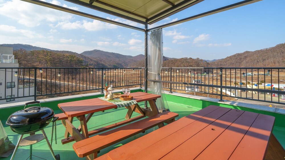Gyeongju Gampo Laviangrose Pool Villa
