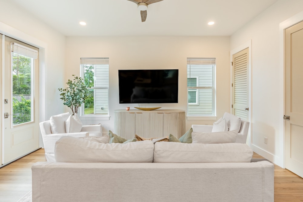 Alora by Avantstay Modern Escape in Sandestin