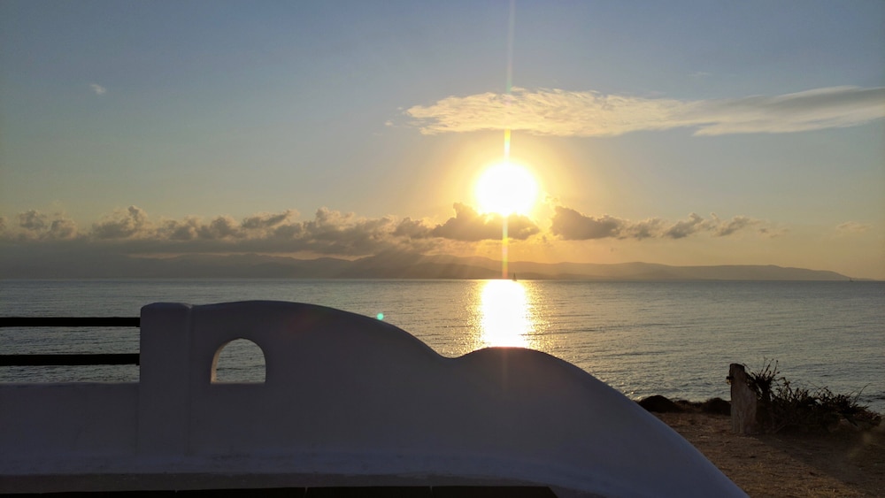 AURA PAROS
