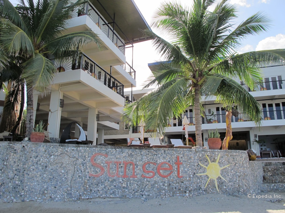Sunset at Aninuan Beach Resort