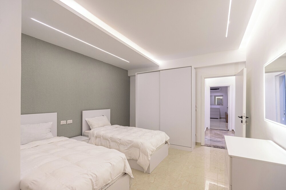 Host Prime Paradise Villa At Rehab City