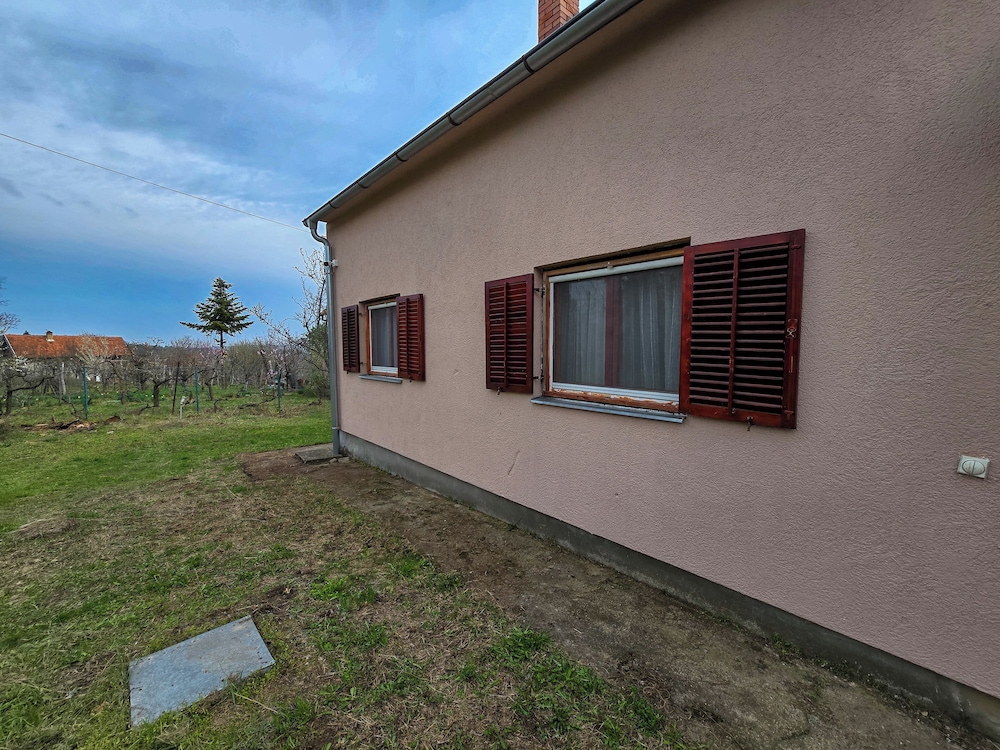 Vila Nera Banstol Cottage