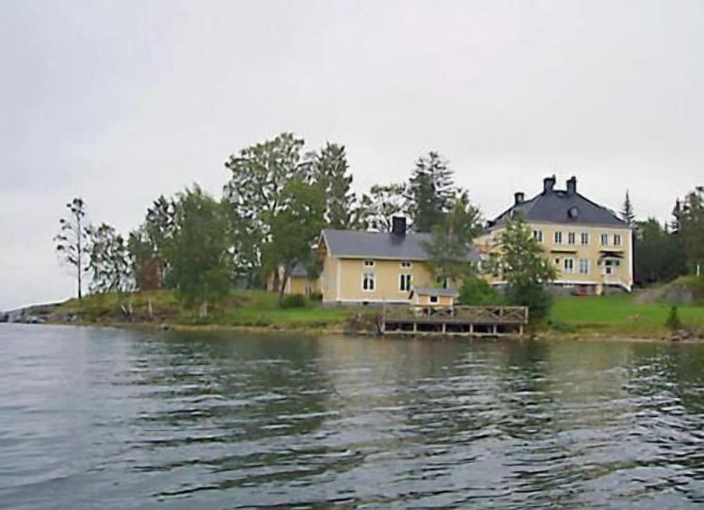 Salsåker Herrgård