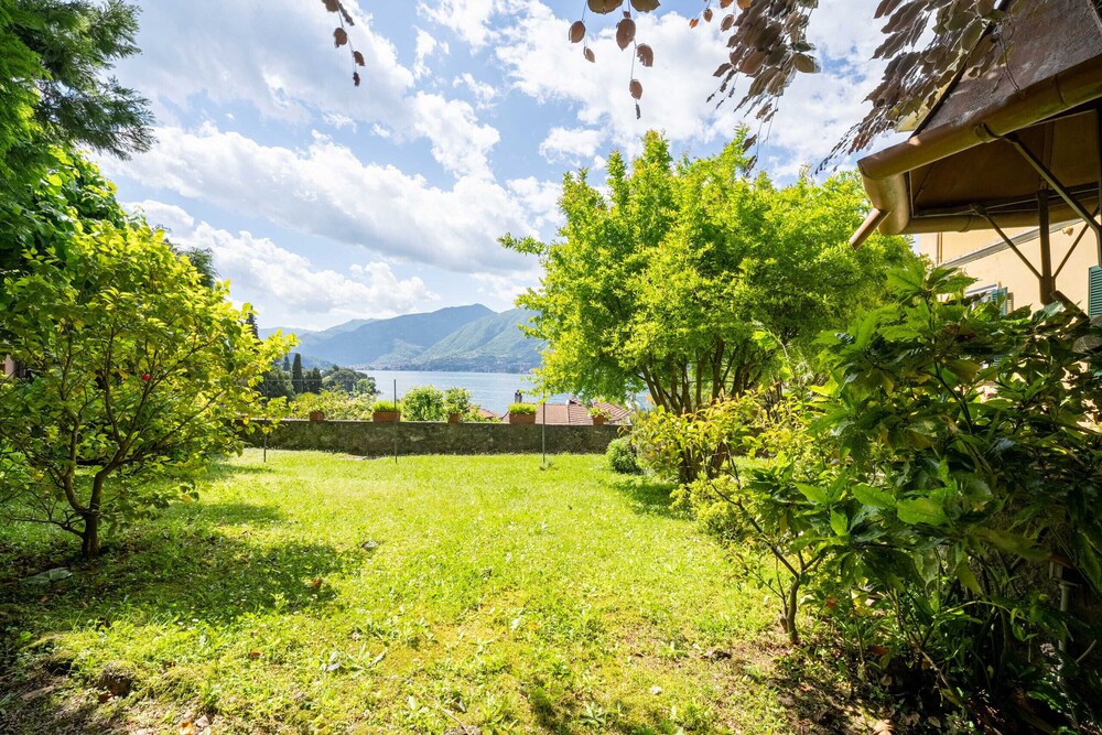 Emilia Gemstone Apartment by Wonderful Italy