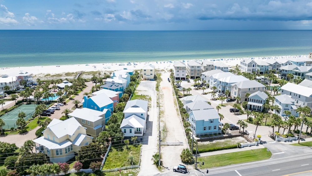 Endless Summer by Southern Vacation Rentals