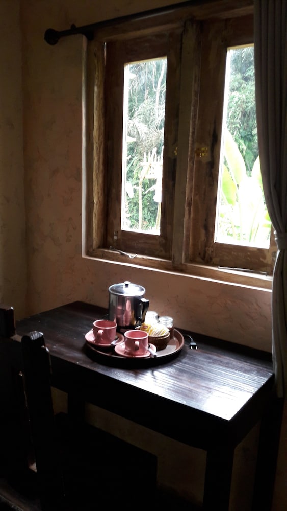 Tepi Sawah Lodge