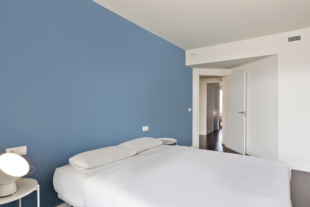 Port Forum Apartments By Olala Homes