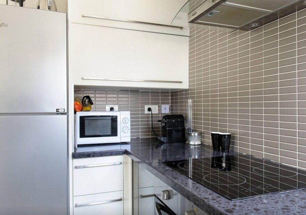 Sea Suites Apartments
