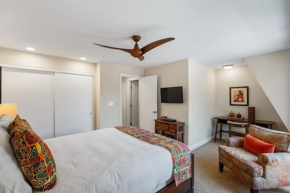 Maui Kamaole, #c-203 2 Bedroom Condo