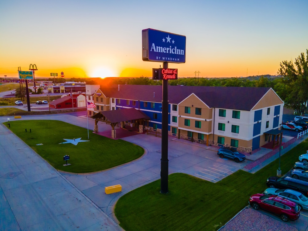Ogallala Vacations - Americinn by Wyndham Ogallala - Property Image 1