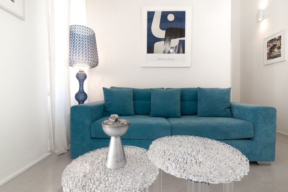 Acropolis Suites