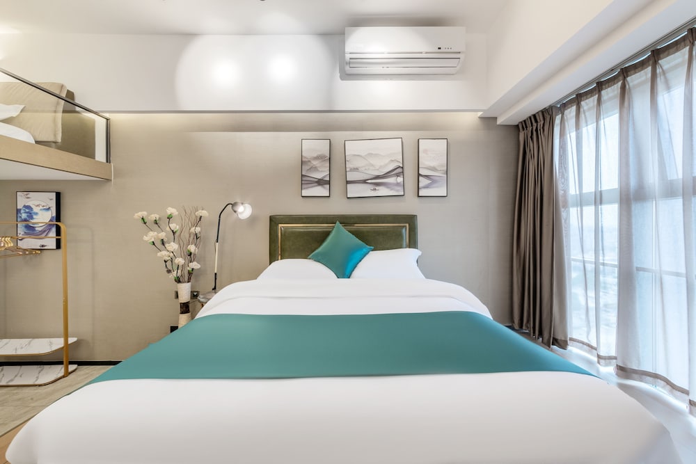Xizhengjia Apartment Hotel (Guangzhou Financial City Keyun Road subway station store)