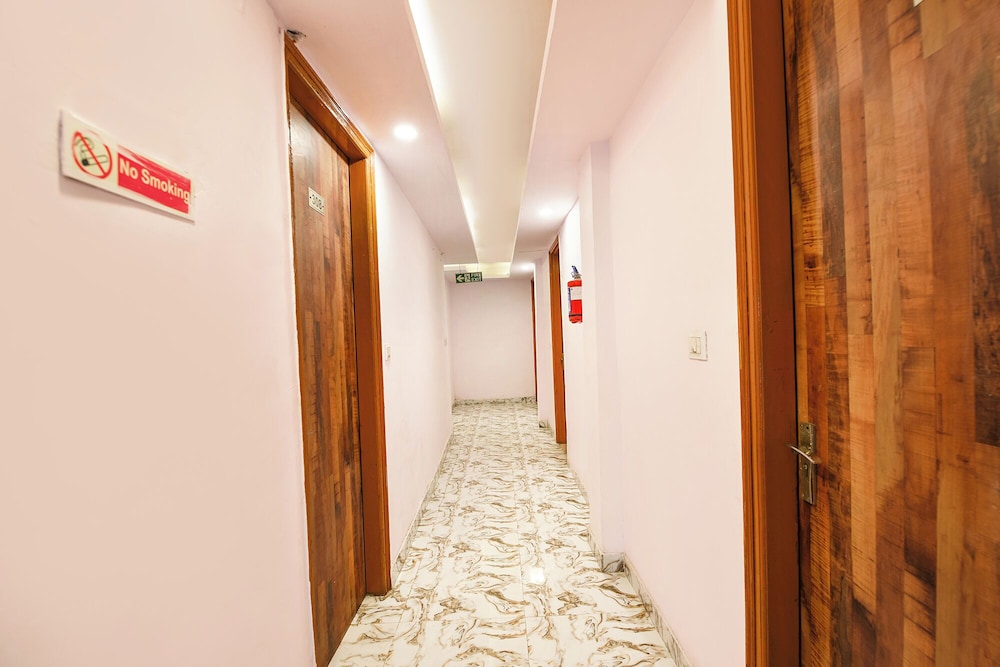 Fabhotel Ak Continental