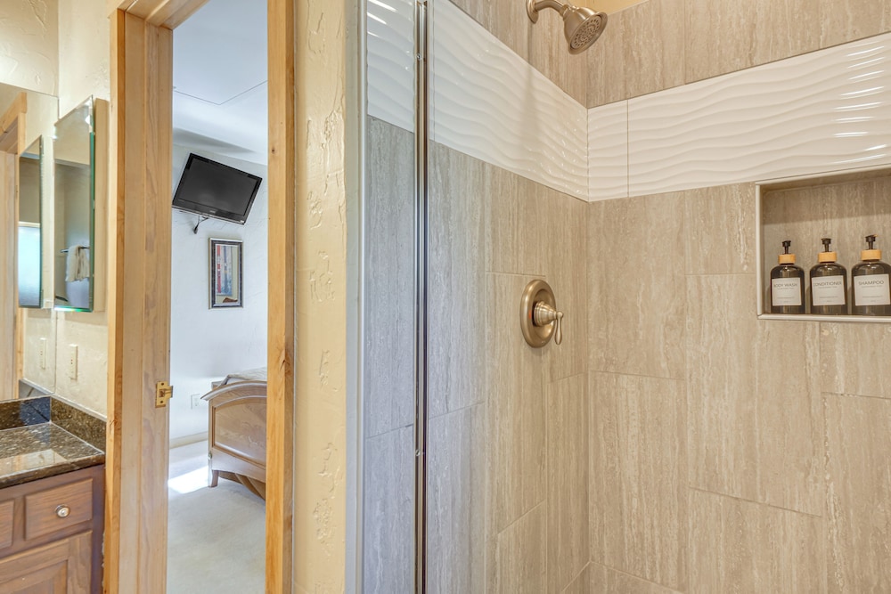Steps to Ski Shuttle: Breckenridge Home w/ Hot Tub