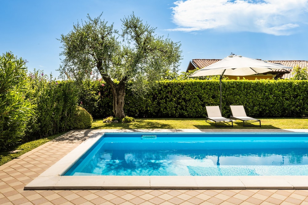 Apt24 - Villa Castello di Soiano view 3