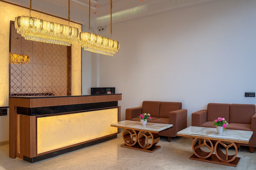 Hotel Grand Shalimar by JMD Group