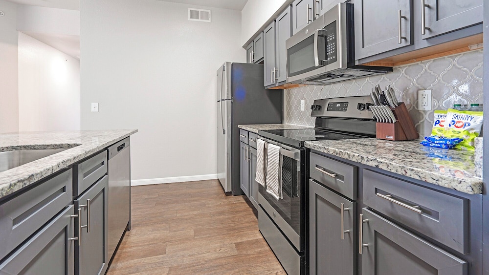 Landing San Antonio Alamo Ranch Apartments - Image 4