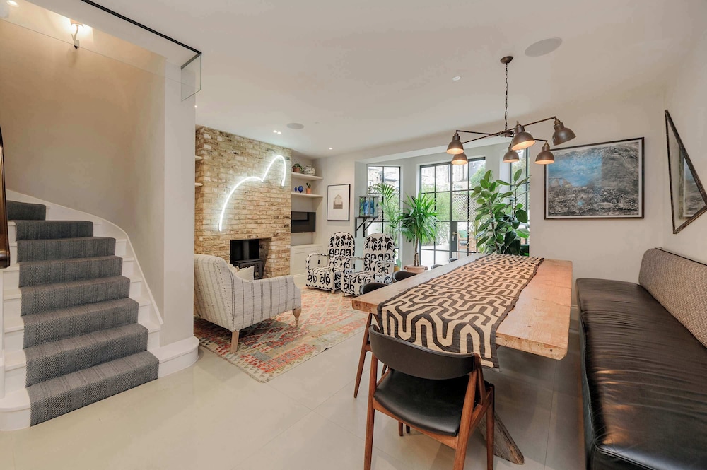 Gorgeous 3 bed House in Sloane Square With Garden
