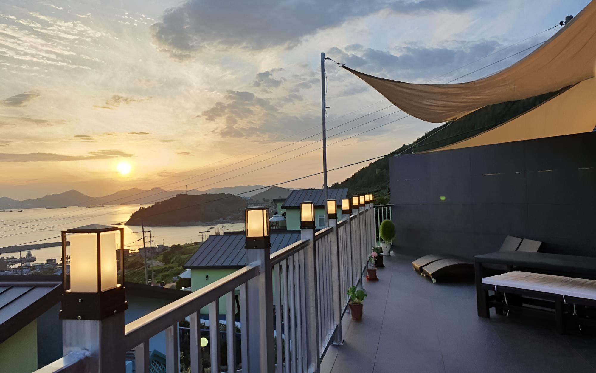 Namhae Cloud Berry Pension