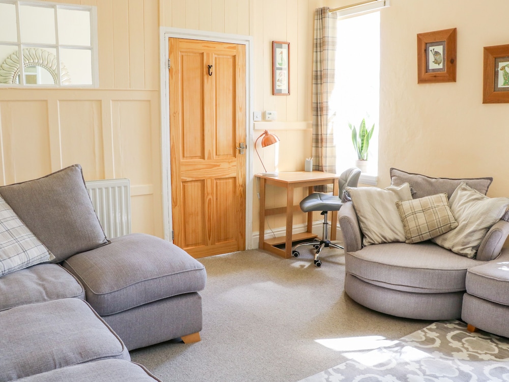 Glebe Cottage view 5