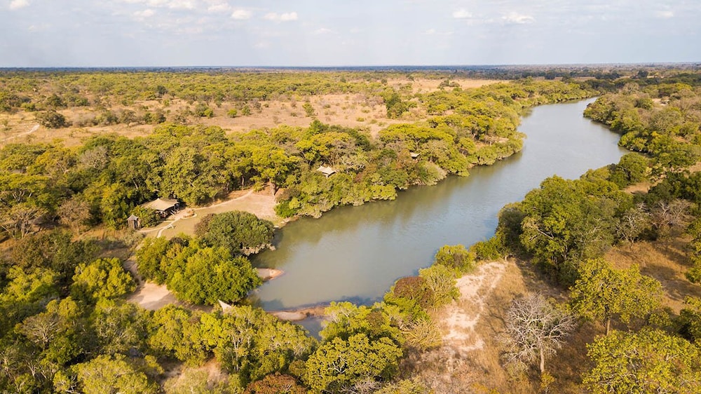 Mukambi Fig Tree Bush Camp – All Inclusive