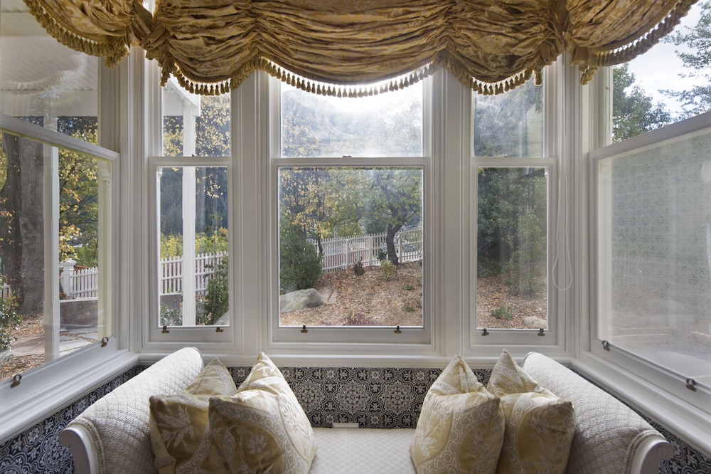 Hulbert House