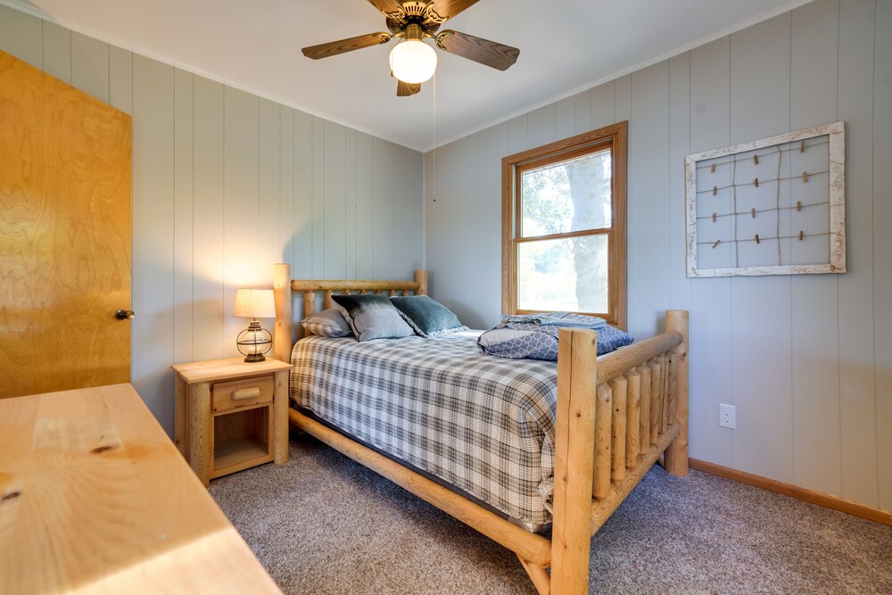 Riverfront Fulton Vacation Rental w/ Deck & Grill! view 4