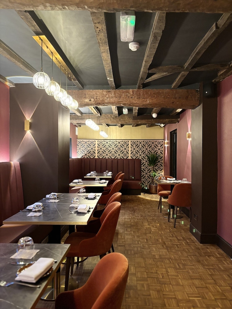 Yak & Yeti Hotel