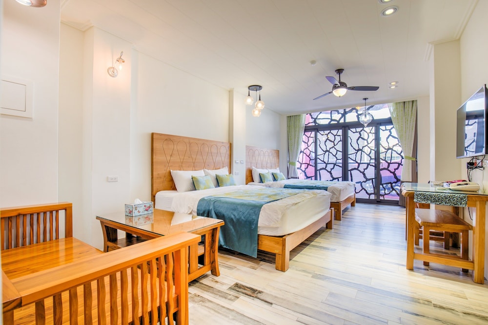 Dory Hostel view 5