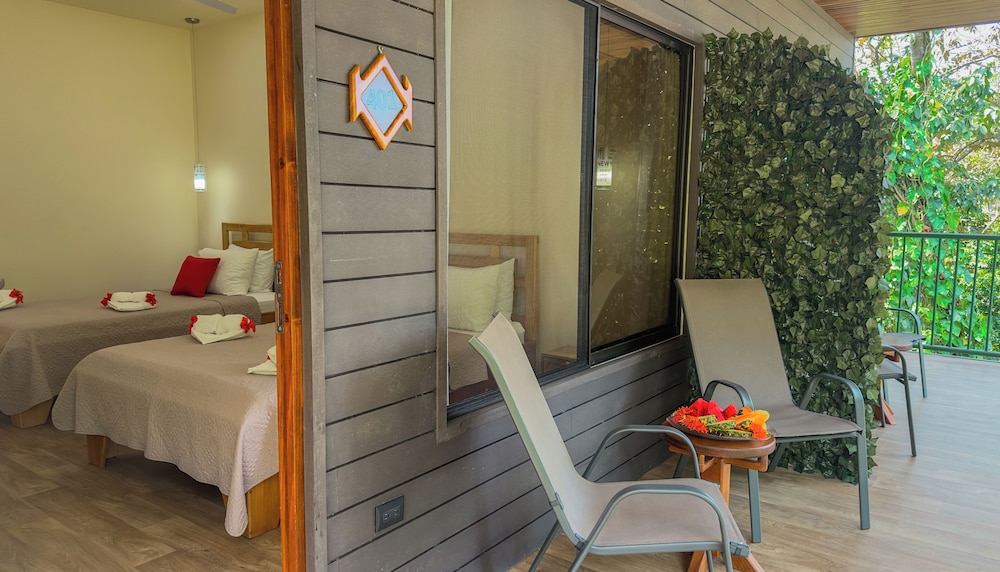Tabulia Tree Hotel and Villas