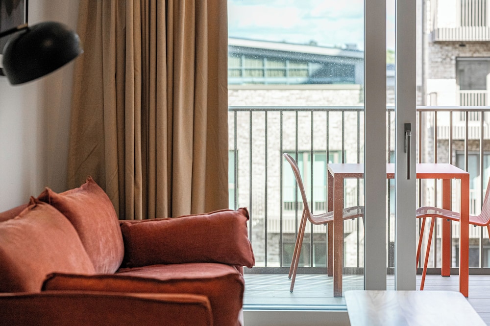 Stylish One-bedroom Haven