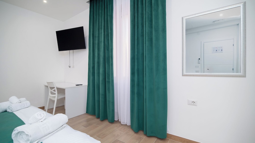 Lovely Rooms by Rentbeat