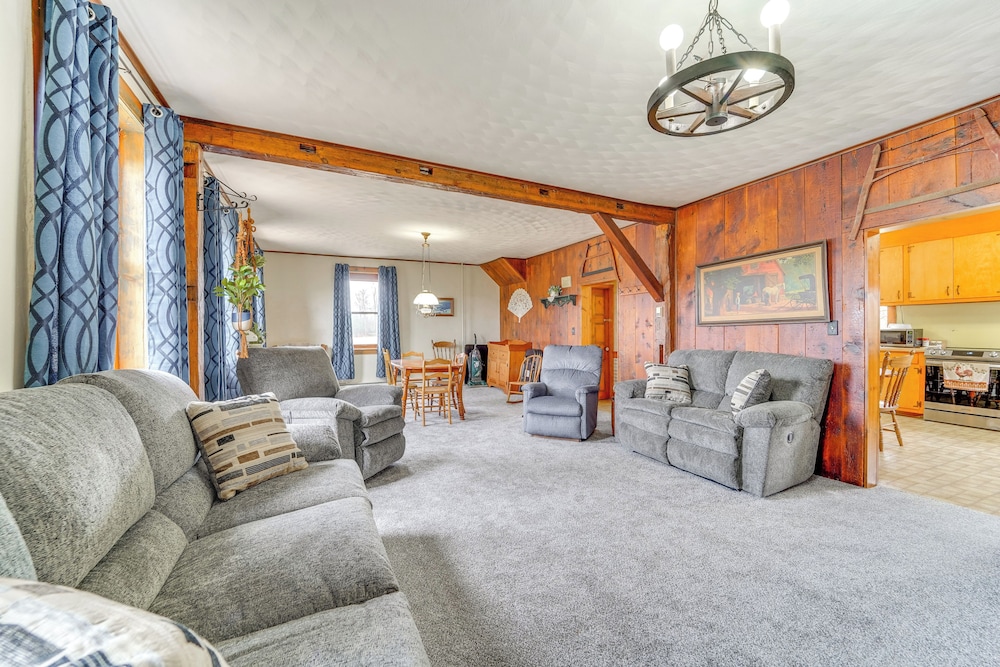 3 Mi to Penn's Creek Access: Hideaway w/ Grill!