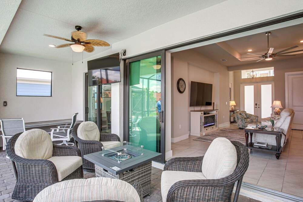 Sunset Views, Dock: Canalfront Home in Punta Gorda