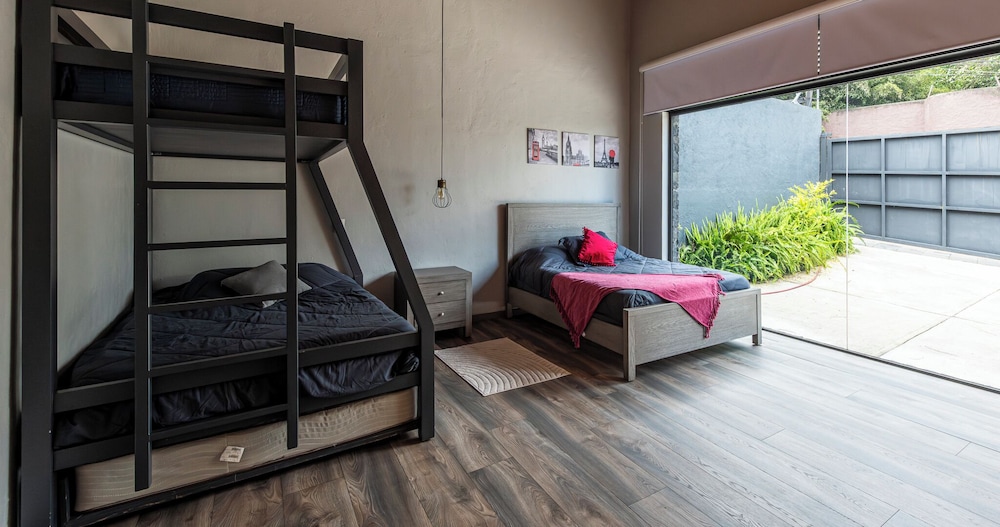 Villa Napoli - Forest retreat