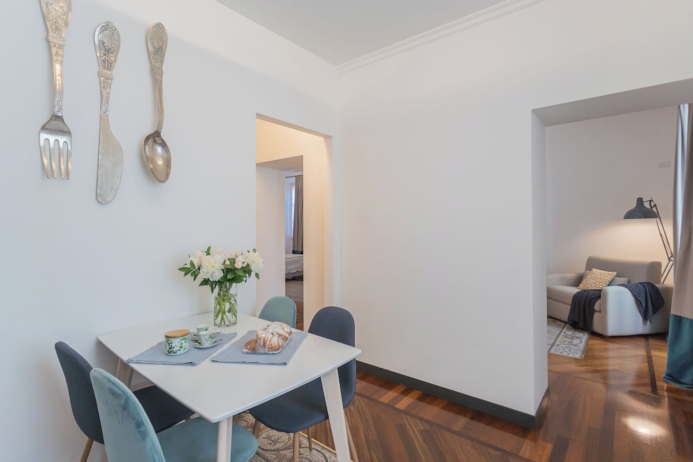 Lake Holiday Como by Rent all Como