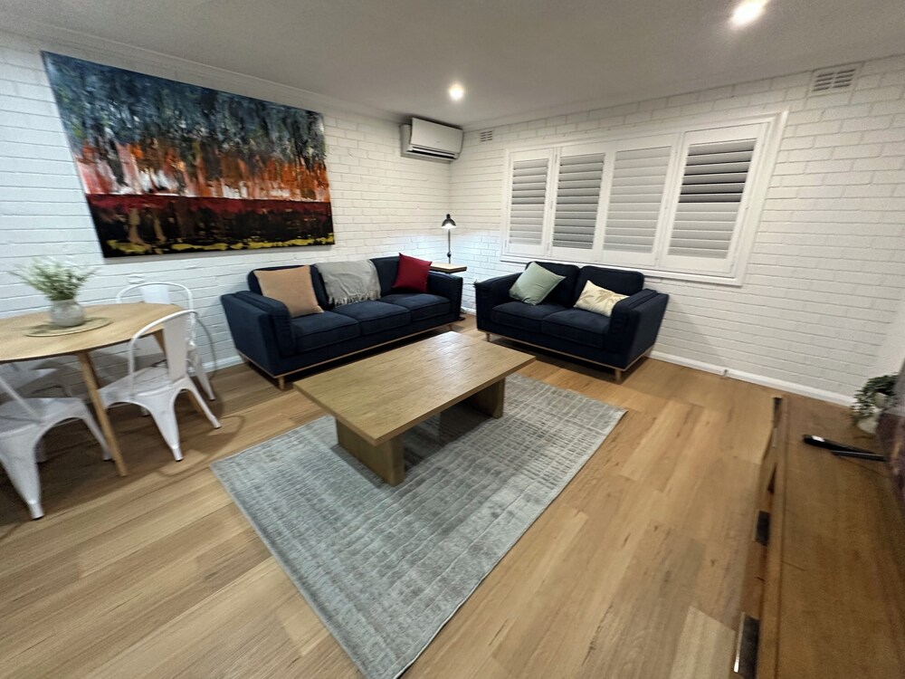 Central Cullen Apartments