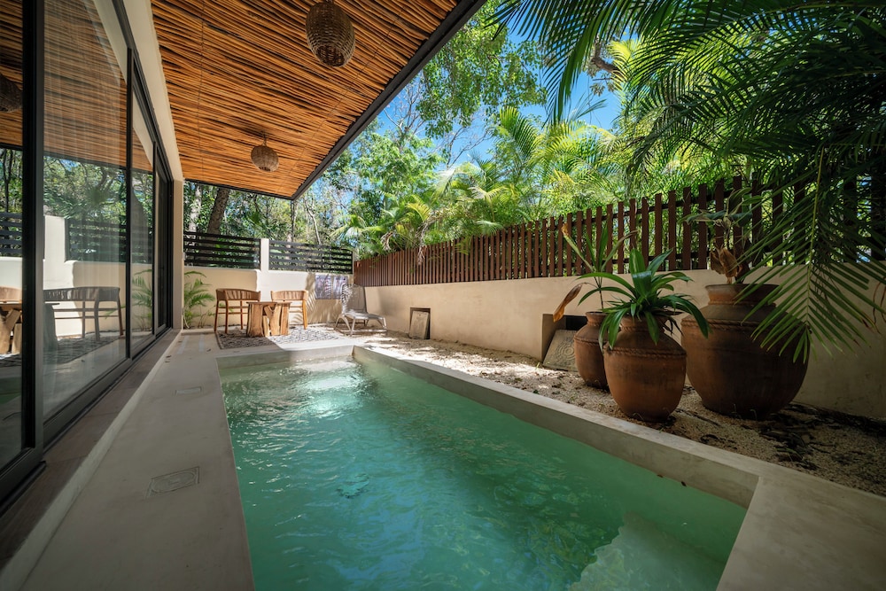 Apartment with Private Pool in Tulum