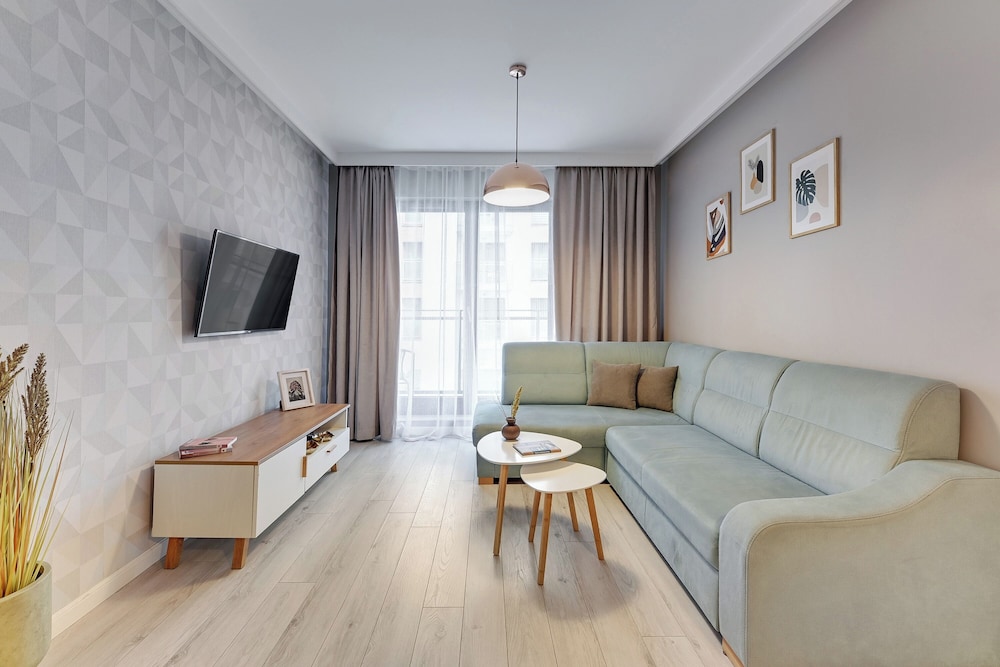 Aura - Riverside & Parking by Downtown Apartments