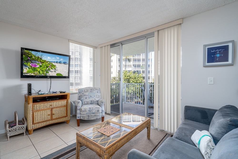 ~ Estero Beach And Tennis 208a ~ Gulf Front Condo In Paradise! 1 Bedroom Condo by RedAwning