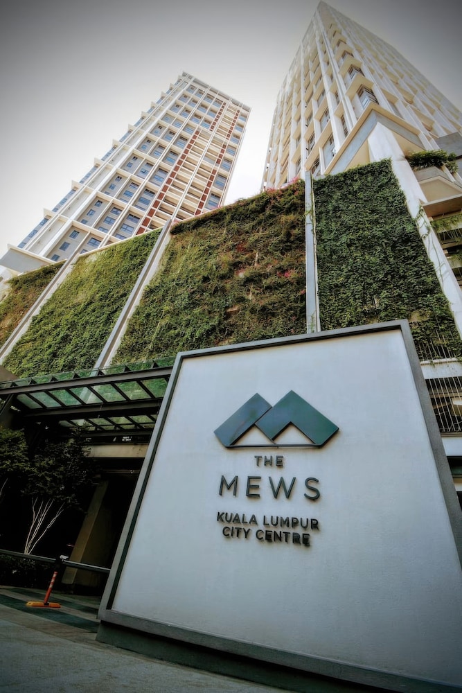 Mews Luxe Residence Apartments