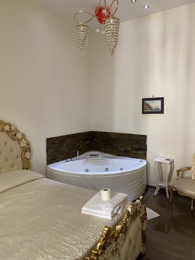 Guesthouse Maria Francesca — Naples photo 3