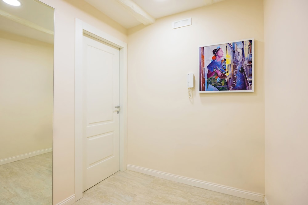 Palazzo Maddaloni Sweet Home By Napoliapartments photo 4