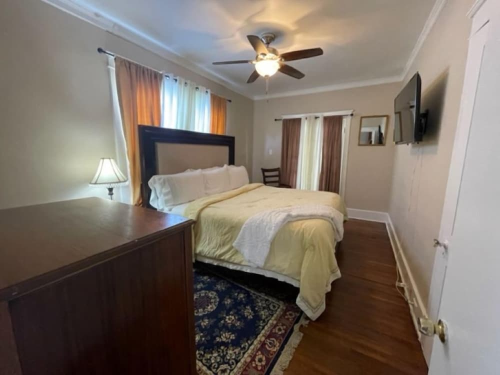 Memphis Belvedere Suites