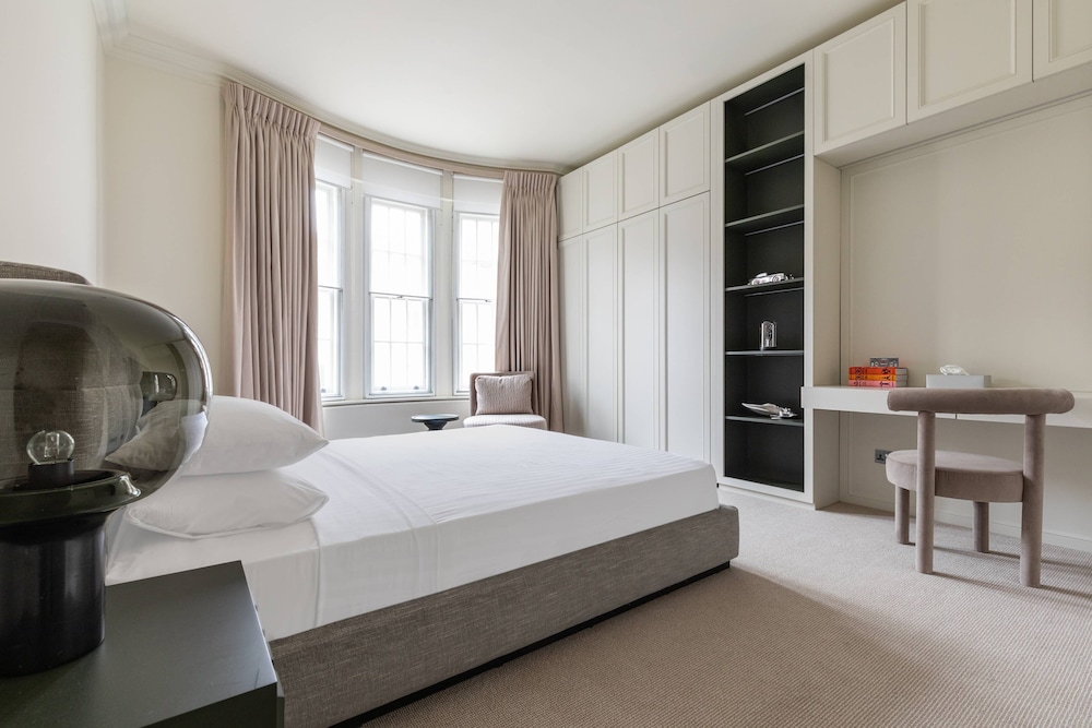 Sloane Court East VI by Onefinestay