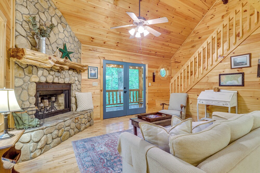 Morganton Cabin < 1/2 Mi to Blue Ridge Lake! view 5