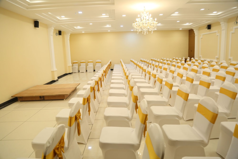 meeting & event spaces