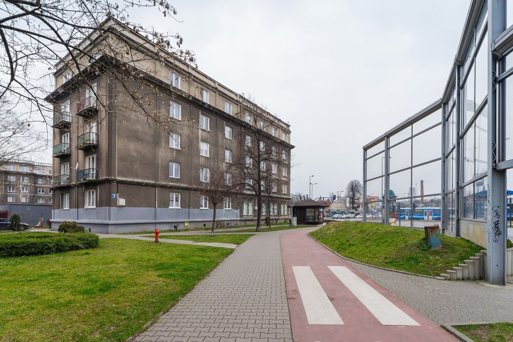 Apartment Kotlarska Cracow by Renters view 2